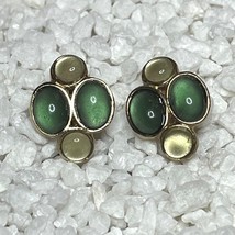 Gold-Tone &amp; Green Stone Clip-On Earrings Screw Backs - $369.07 MXN