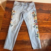 Sandpiper Womens Floral Embroidered Light Wash Jeans Blue Size 14P RN112642 - $21.78