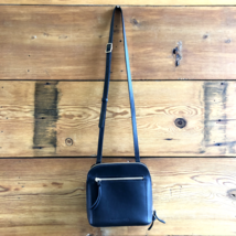 Portland Leather Co Black Zip Around Crossbody Luna Purse Bag 0806KS - £71.85 GBP