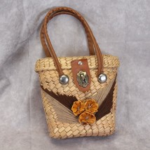 Woven Hand Embroidered Floral Basket Bag Small 6&quot; x 6 1/2&quot; x 2&quot; - $22.53