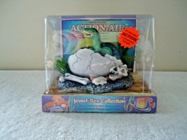 &quot; NIP &quot; Penn Plax Action Air Dinosaur Hatching From Egg Aquarium Ornament - $24.30
