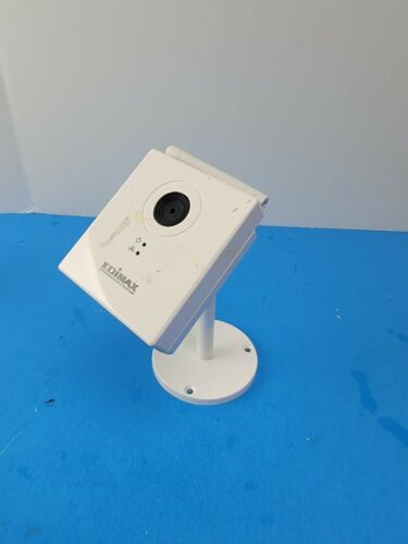 Edimax camera *no power supply  - $19.79