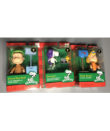 Peanuts Sally Brown Scarf & Mailbox Snoopy w Hat Woodstock Linus Van Pel... - €46,89 EUR Peanuts Sally Brown Scarf & Mailbox Snoopy w Hat Woodstock Linus Van Pel... - €46,89 EUR