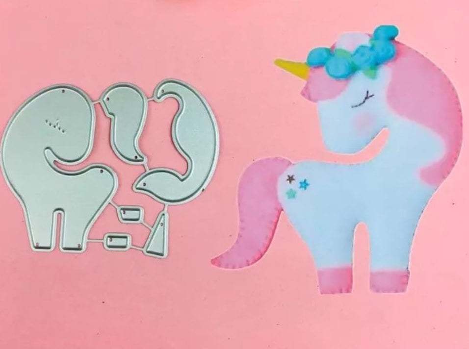 4 piece Unicorn metal cutting die set - $10.00