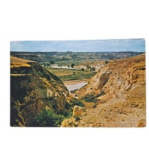 Postcard Wind Canyon Theodore Roosevelt National Park North Dakota Chrome - £5.43 GBP