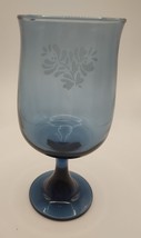 Retired Pfaltzgraff Yorktowne Blue Etched Water Wine Goblet 6.75” - £6.18 GBP