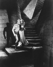 Buster Crabbe And Jean Rogers In Flash Gordon 16X20 Canvas Giclee - £54.05 GBP