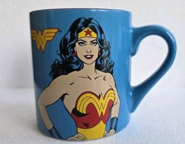 Rare 2011 DC Comics Wonder Woman Coffee Mug SUPER HERO - $409.78 MXN