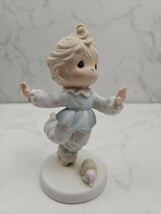 Precious Moments 1989 Happy Trip Roller Skating Girl Porcelain Figurine ... - $8.99