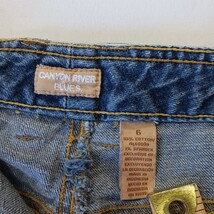 Canyon River Blues RN#15099 Women's Denim Pencil Frayed Skirt Size 6 (30×15) image 3