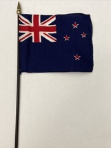 New New Zealand Mini Desk Flag - Black Wood Stick Gold Top 4” X 6” - £3.99 GBP