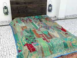 Ancien couvre-lit patchwork couette brodée main couvre-lit mural suspendu - $212.69