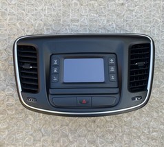2015-2016 Chrysler 200 Radio  Display Screen P68237070AC - £158.26 GBP