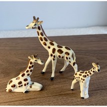 Vintage Giraffe Bone China minature figure set of 3 - £13.87 GBP