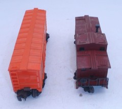 Lot Of 2 Lionel Train Cars - 6024 Boxcar &amp; 6357 Caboose - £17.20 GBP