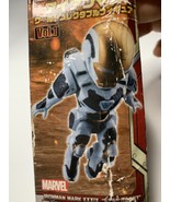 MARVEL World Collectible Figure - $520.59 MXN