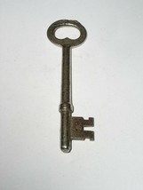 Skeleton Key Vintage Key Number 4001 - $240.15 MXN