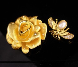 Vintage Napier Brooch / Rhinestone flower and bee pin / faux pearl figural fly i - £74.63 GBP