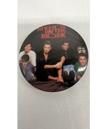 NEW KIDS ON THE BLOCK VINTAGE 1.5” BUTTON / PIN 1989 &quot;GROUP&quot; RELAXING ..... - £10.04 GBP