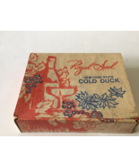 Royal seal New York state cold duck vintage empty box movie photo prop - €17,15 EUR