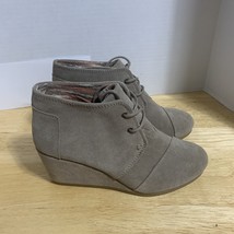 Toms Boots Womens 7.5 Kala Wedge Heels Ankle Booties Beige Suede Lace Up - $23.28