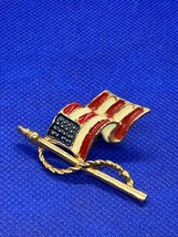 Waving Flag Lapel Pin - £8.11 GBP