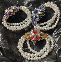 Three-Strand Crystal Flower Acrylic Pearl Bracelet - £8.01 GBP