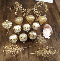 Christmas Tree Ornaments Bejeweled Santa Clause Gold Picks &amp; Garland 15pc Lot - £39.95 GBP