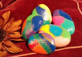 Set of 5 Patchwork Quilt Painted ROCKS Uniquely Painted On All Sides Gar... - $19.95