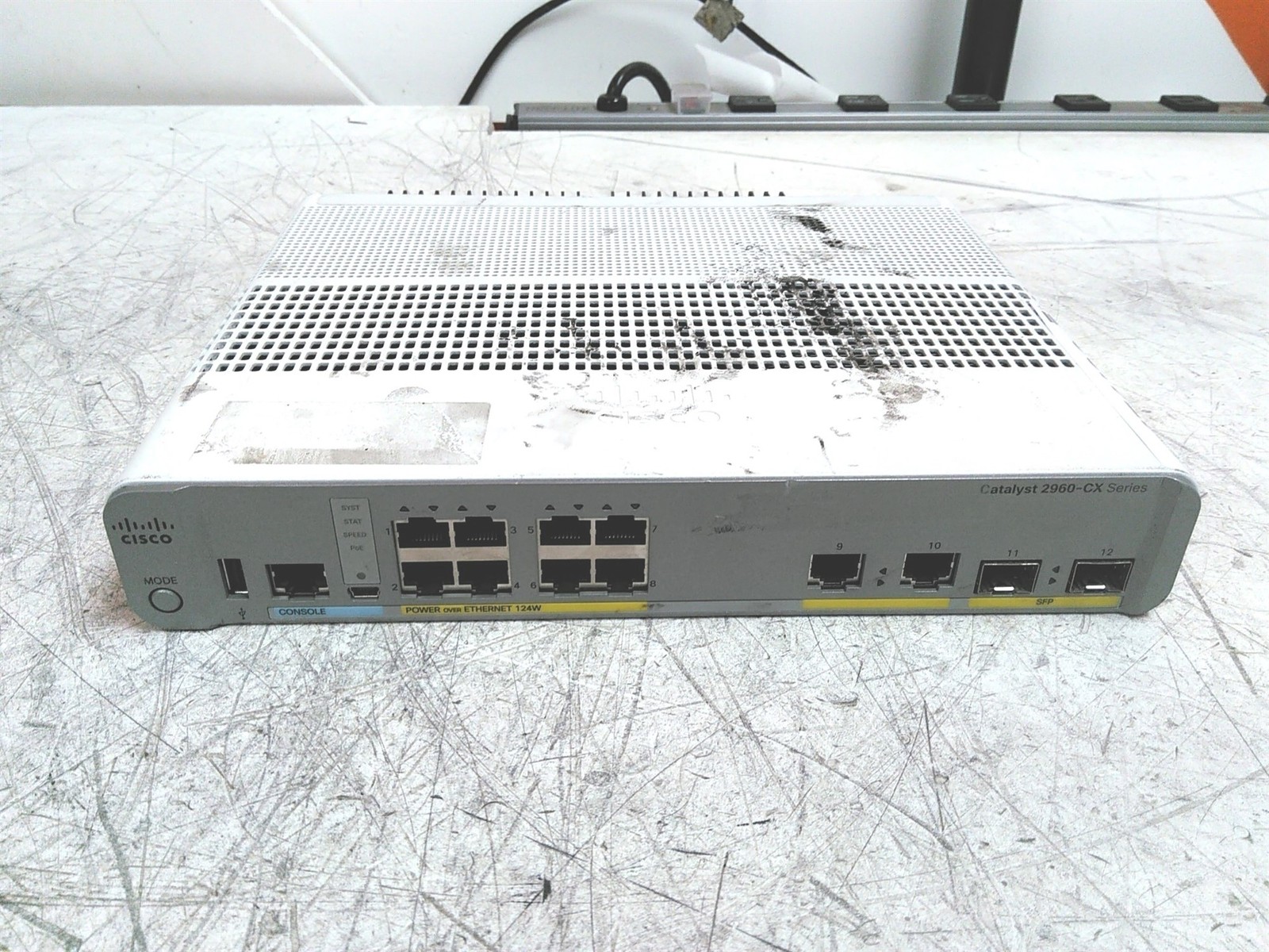 Cisco Catalyst 2960-CX WS-C2960CX-8PC-L 8-Port PoE Gigabit Network Switch - $61.75