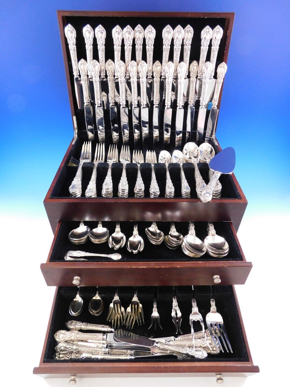 Charles II by Lunt Sterling Silver Flatware Set For 12 Service 174 Pieces Dinner Item image 2