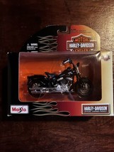 Maisto Harley Davidson 2008 FLSTSB Cross Bone Motorcycle Diecast 1:18 Se... - $10.68