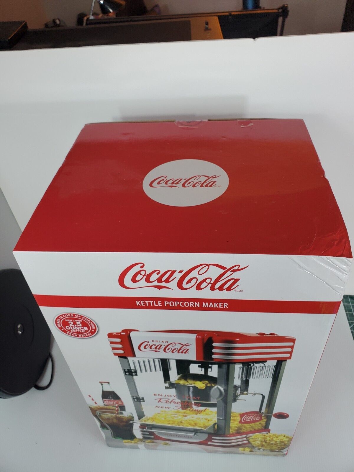 COCA COLA  COUNTERTOP KETTLE POPCORN  MAKER  BY NOSTALGIA ELECTRICS - NIB - $91.99