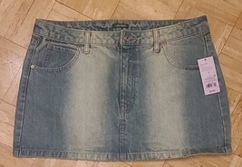 Wild Fable Women&#39;s Denim Distressed Miniskirt New with Tags Size 14-Light Blue - £6.75 GBP