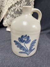 Pfaltzgraff Yorktowne USA Medium Jug #563Y Blue Floral Stoneware Castle Markings - £9.48 GBP