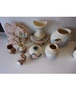 Vintage lot of 9 Hand Crafted Native American Clay Pot with Pattern, Signed - $9,186.38 MXN
