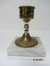 VINTAGE WHITE MARBLE BASE &amp; BRASS CANDLESTICK HOLDERS - £7.83 GBP