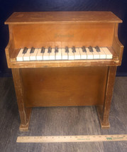 Schoenhut Toy Piano Upright 25 Keys Works Works Great Approx 18'' High - $171.50