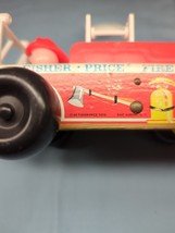 Vintage Fisher Price FiretrucK 720 1968 rare copy right division Quaker oats - £7.64 GBP