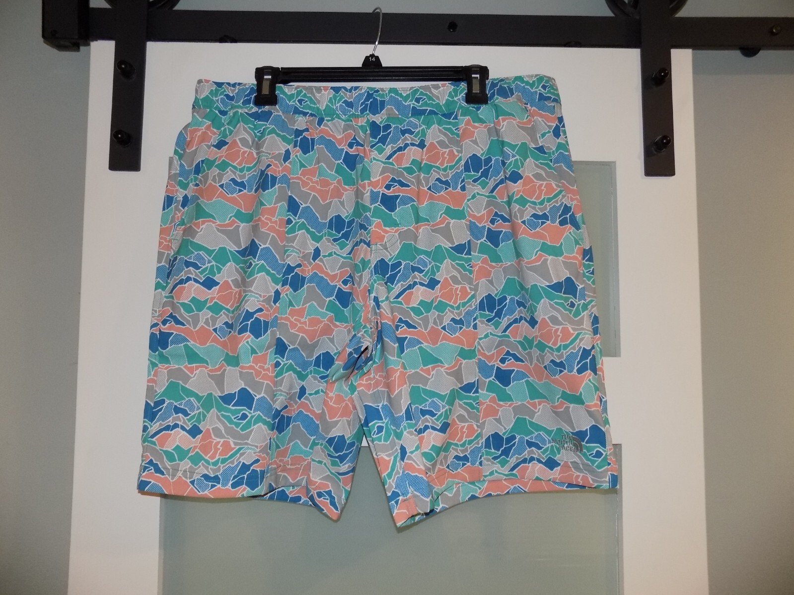 The North Face Class V Pull On Hybrid Shorts Swim Trunks Camo Size XL Me... - $35.88