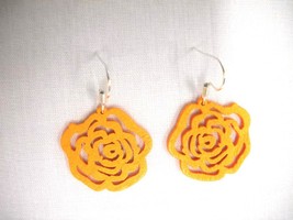 NEW SMALL SIZE BRIGHT ORANGE CUT OUT OPEN ROSE FLOWER WOODEN CHARM DROP ... - $5.59 CAD