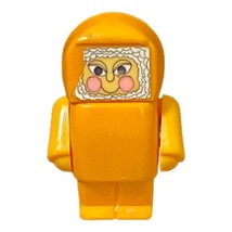 Creative Playthings Yellow Eskimo Figure People N Places 1975 CBS Vintage Toy - £2.33 GBP