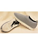 Comfort Sneaker Shoes J. RENEE Sz.-9M Pewter-Silver - £39.07 GBP