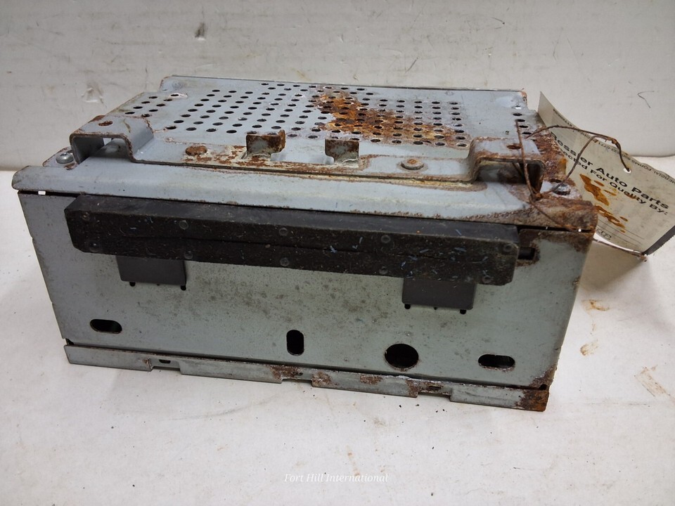 14 15 Ford fiesta AM/FM XM single CD radio receiver OEM D2BT-19C107-EE - $119.68