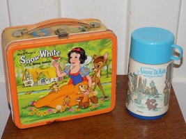 Vintage Walt Disney Snow White &amp; the Seven Dwarfs Lunchbox and Thermos - $1,476.28 MXN
