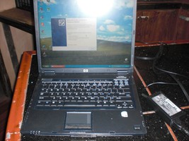 vintage HP Compaq nc6230 with windows XP  RUNS GOOD 1 BAD KEY - £31.65 GBP