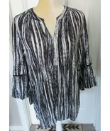 Gloria Vanderbilt Black White Gray 3/4 Bell Sleeve blouse top size M - $7.99