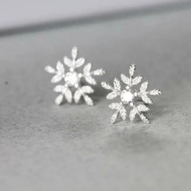 1Ct Round Cut Lab-created Diamond Snowflake Stud Earring 14k White Gold Plated - £110.93 GBP