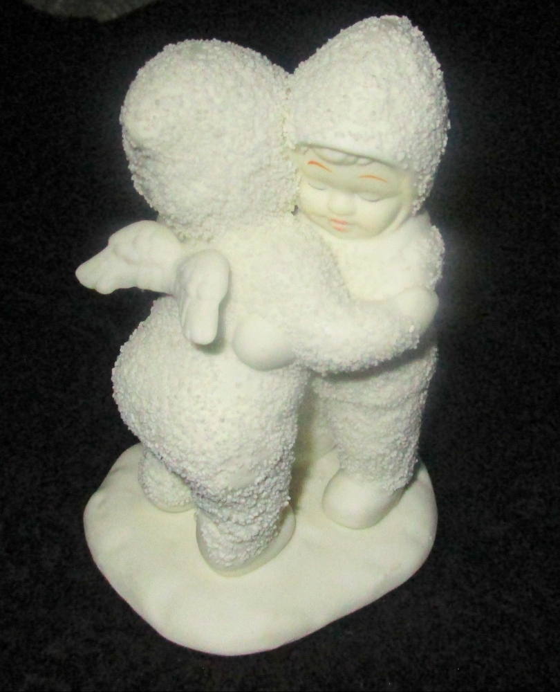 Department 56 I Need a Hug Snowbabies Figurine in Original Box  - $9.95