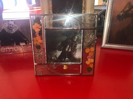 Scary Stories Movie Scarecrow 4 X 4 Photo w/ Vintage Real Pressed Flowers Frame - £31.86 GBP